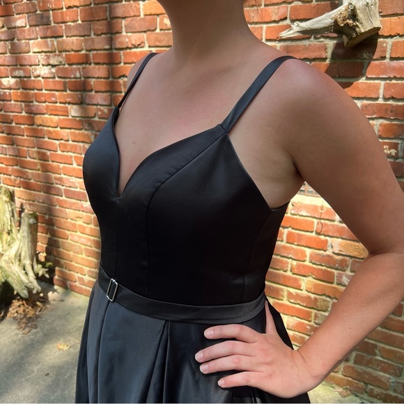 Custom Made Gothic Ballgown Alternative Wedding Dress - Lace Up Corset & Slit - Picture 5 of 17